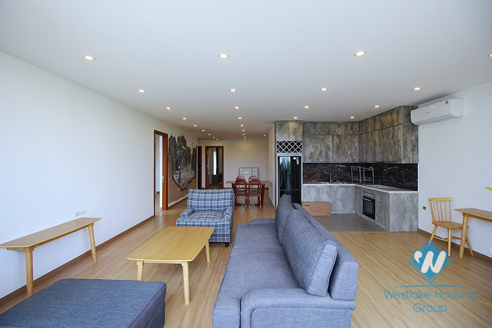 Spacious 03 bedrooms apartment with lake-view for rent on Au Co street, Tay Ho, Ha Noi